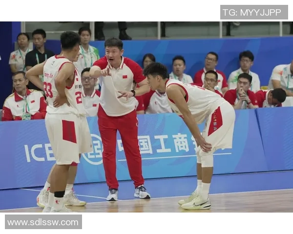 中国男篮新战术体系首秀大胜韩国 展现强大团队实力和全新竞技风貌